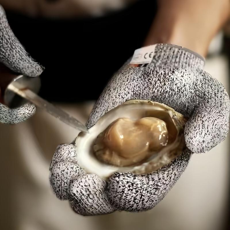 Cut-Resistant Gloves -- Food-Grade Level 5 Cut-Resistant Touchscreen Gloves